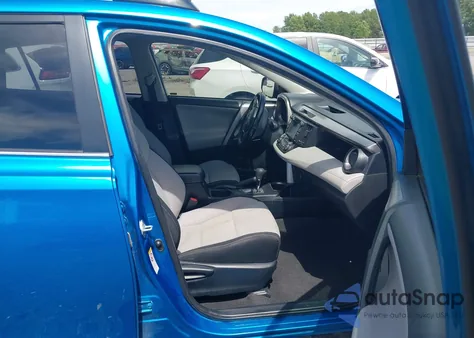 2016 Toyota Rav4 Hybrid Xle z USA, uszkodzony, nr VIN JTMRJREV7GD042861